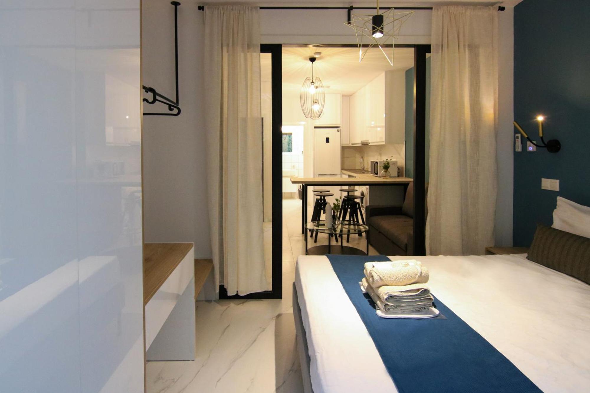 Phaedrus Living Seaside Romantic Flat Limnaria 123 Paphos Exteriör bild